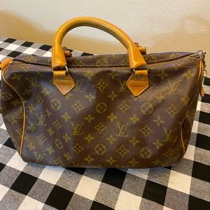 Vintage Louis Vuitton Speedy Bag